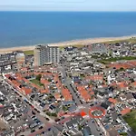 Holiday home Everts Egmond aan Zee